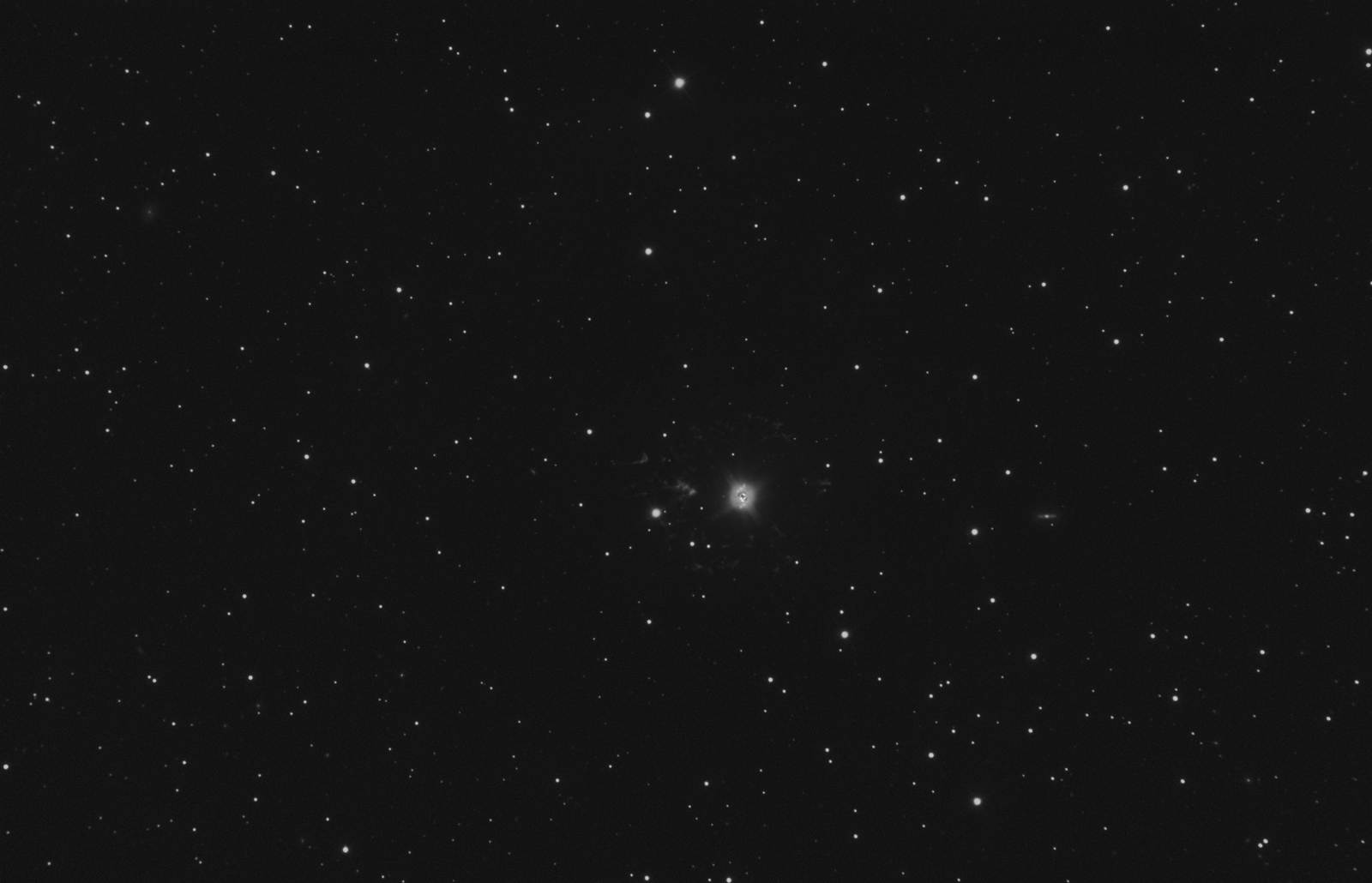 The Cat's Eye Nebula NGC6543-IC4677