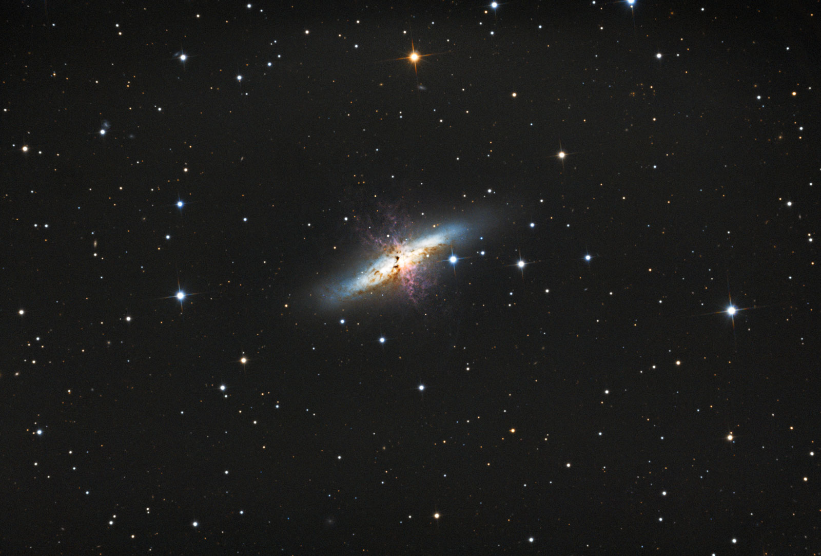 M82 HaRGB